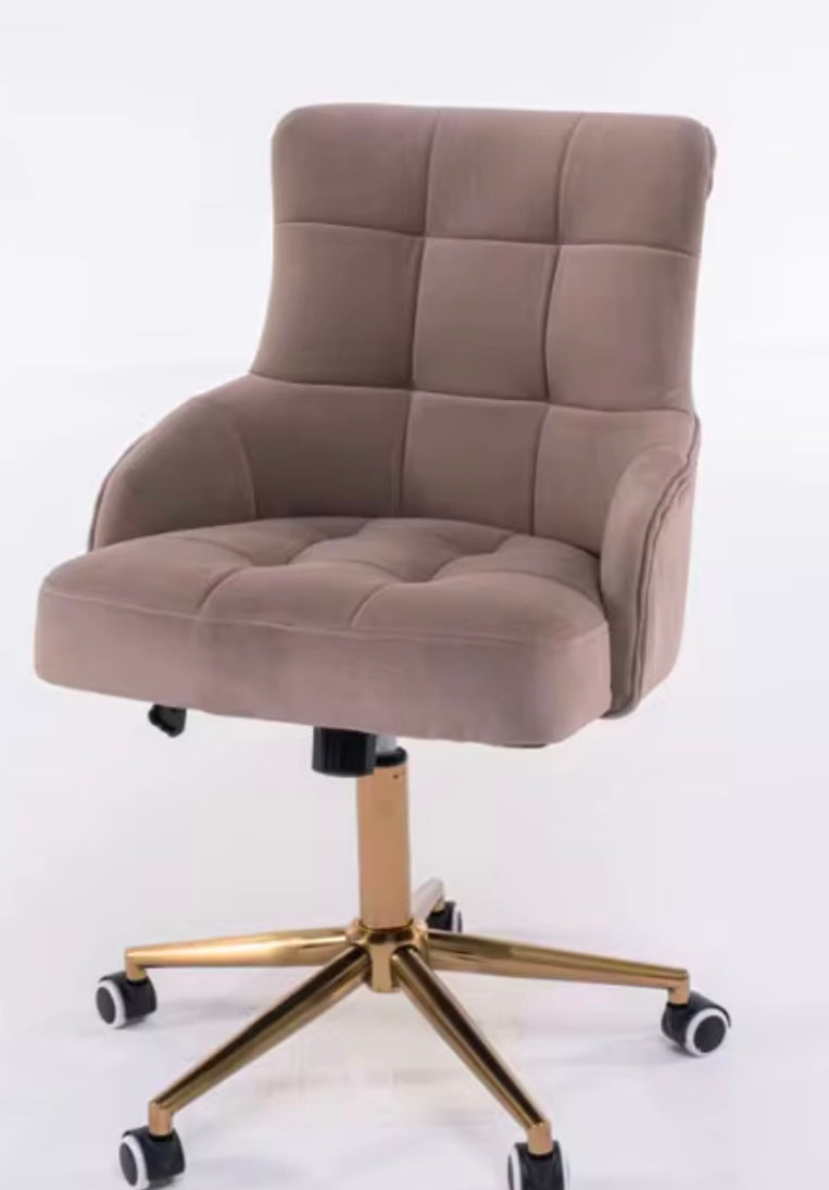 Luxe Beauty Chair