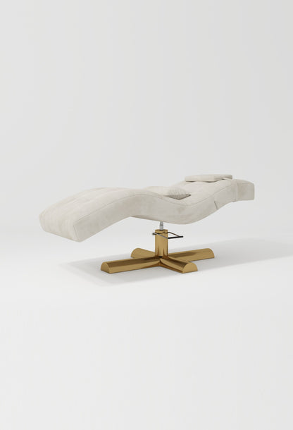 adjustable lash bed in luxury beauty salon